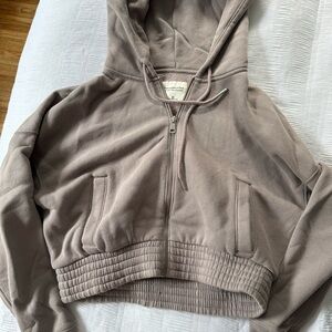 Abercrombie cropped hoodie